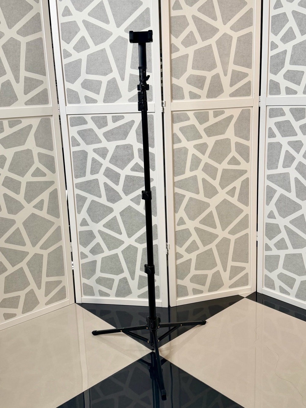 Adjustable Tripod Stand with Universal Phone Holder